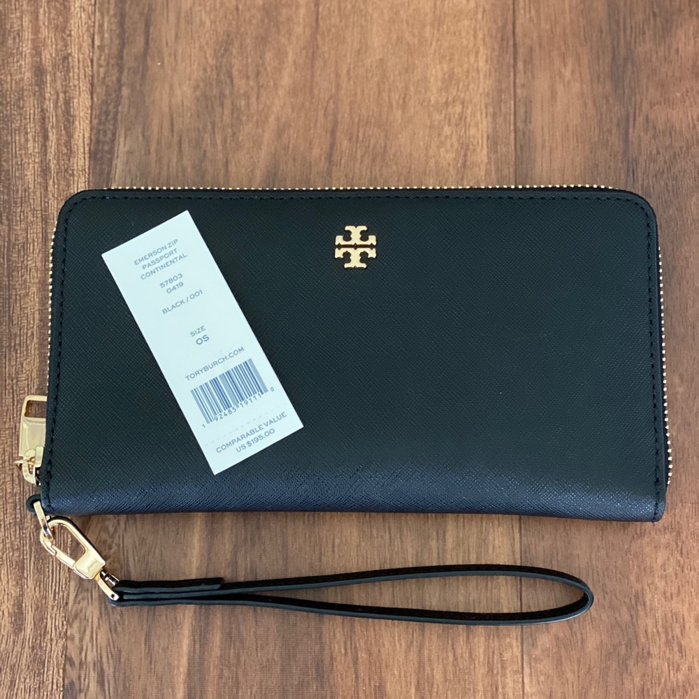 Tory Burch Emerson Zip Passport Continental